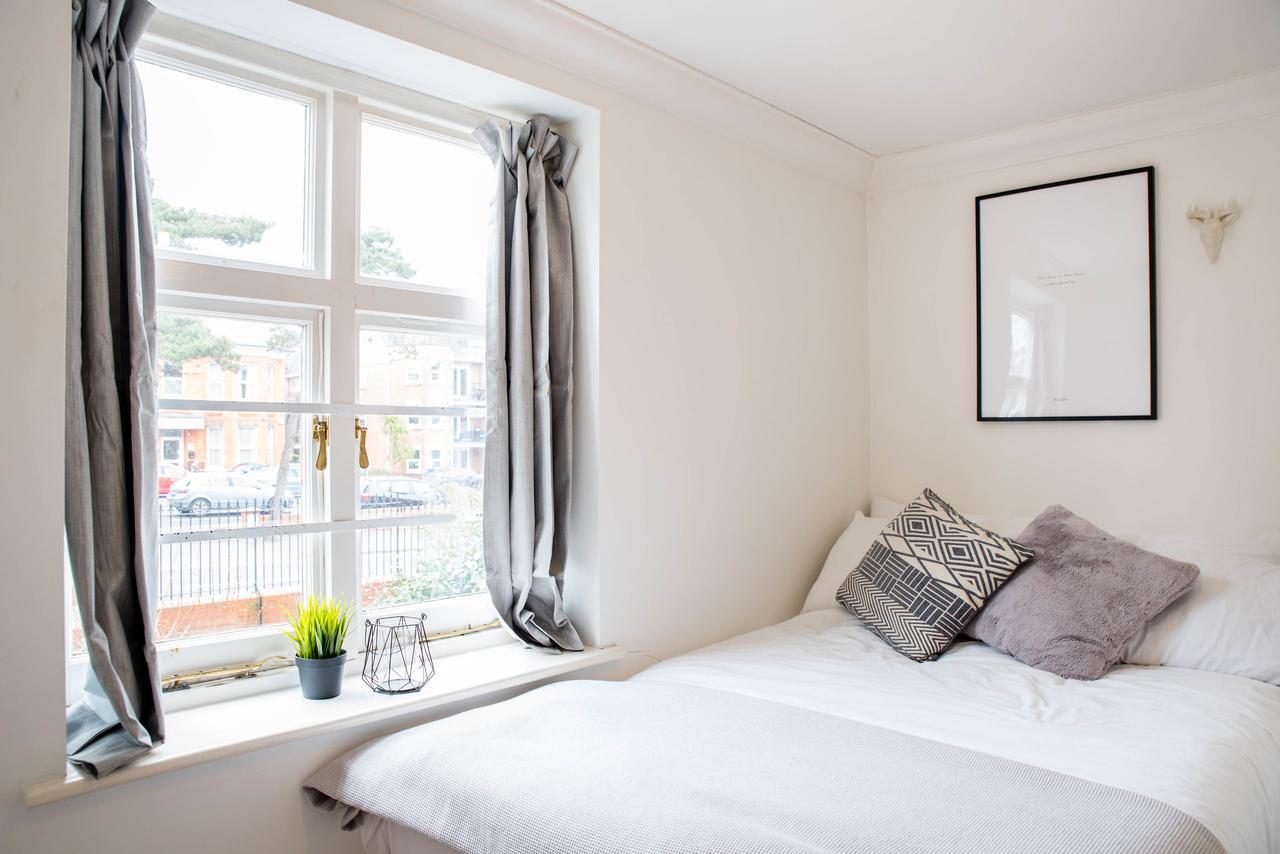 Victorian Duplex In Burlington Mansions Apartment Борнмът Екстериор снимка
